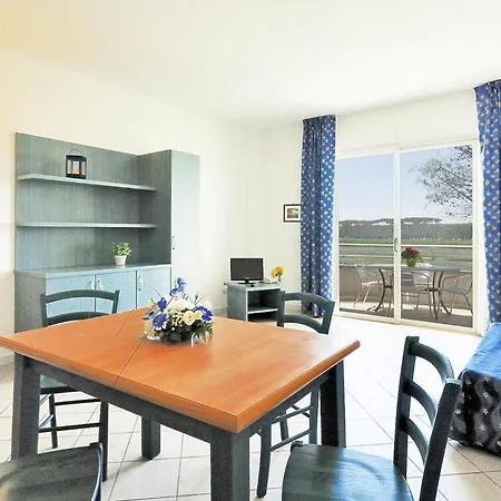 Apartmán In Cecina Mare Near Sandy Beaches *